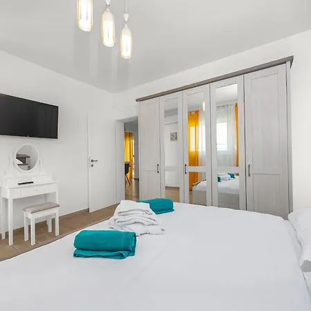 Enchanting Villa With Pool In Krnica
